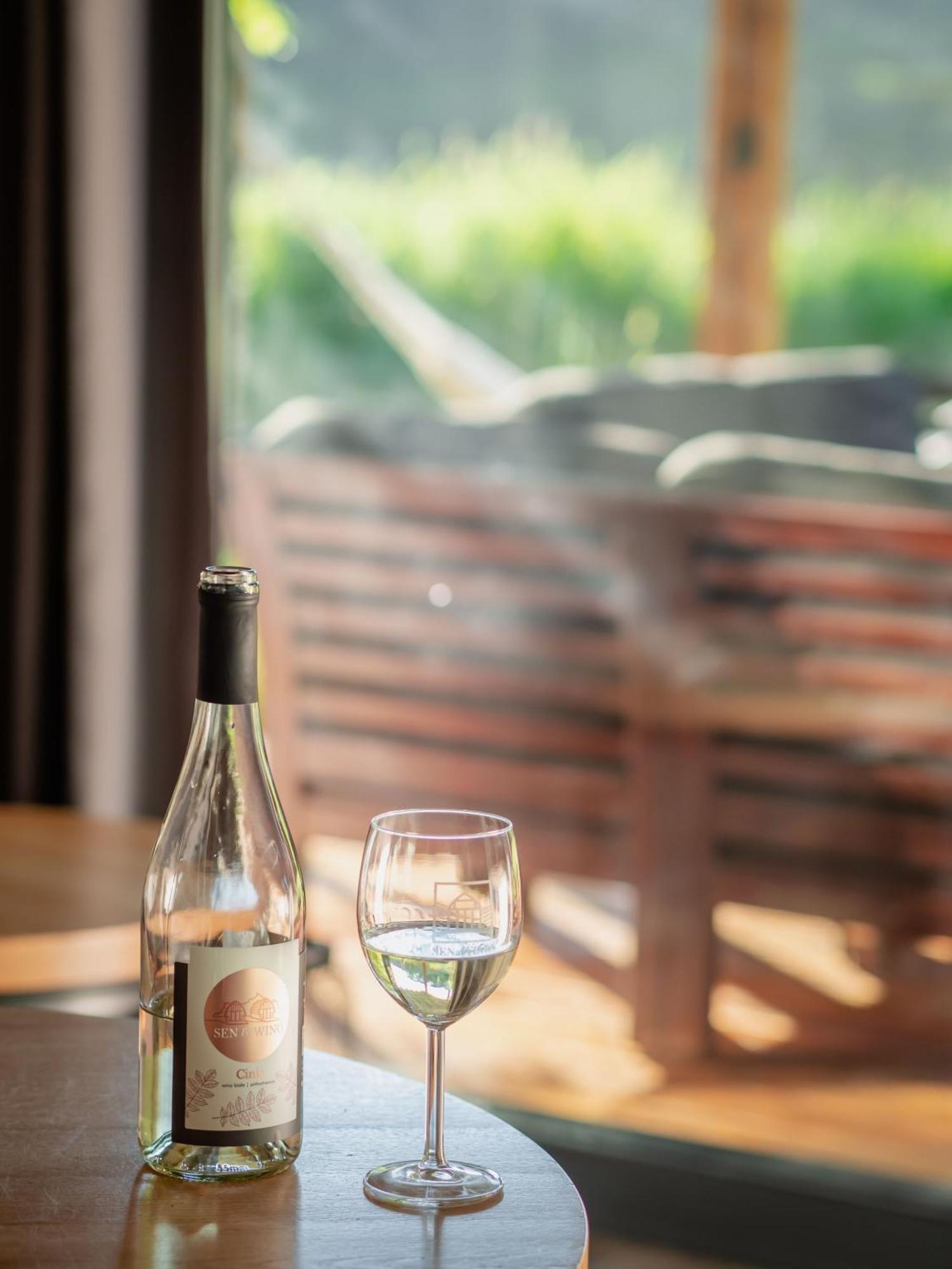 Sen I Wino, Domki Na Winnicy Ze Strefa Spa Żywiec Esterno foto
